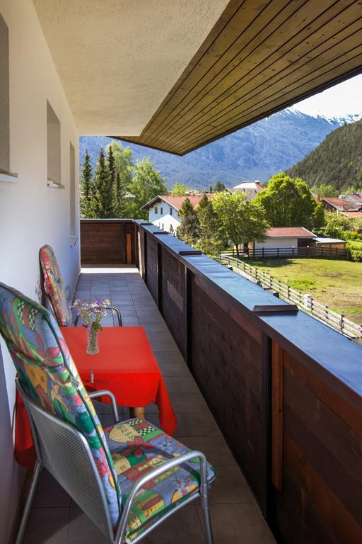 Gastehaus Frischhut Hotel Nassereith Buitenkant foto