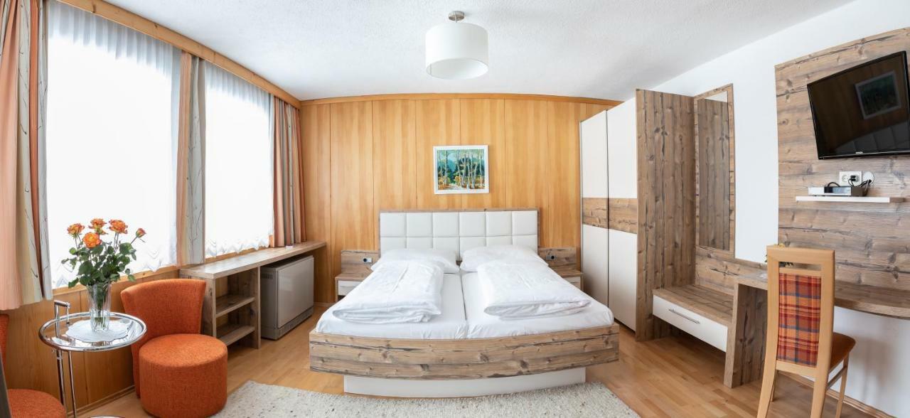Gastehaus Frischhut Hotel Nassereith Buitenkant foto